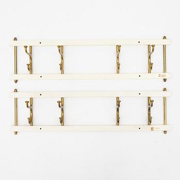 Klädhängare, ett par, "Dekorativ", Skoglunds metallgjuteri, Anderstorp, 1950-/60-tal.