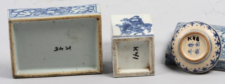 PARTI KINESISKT PORSLIN, 4 delar, Kina, Qing.