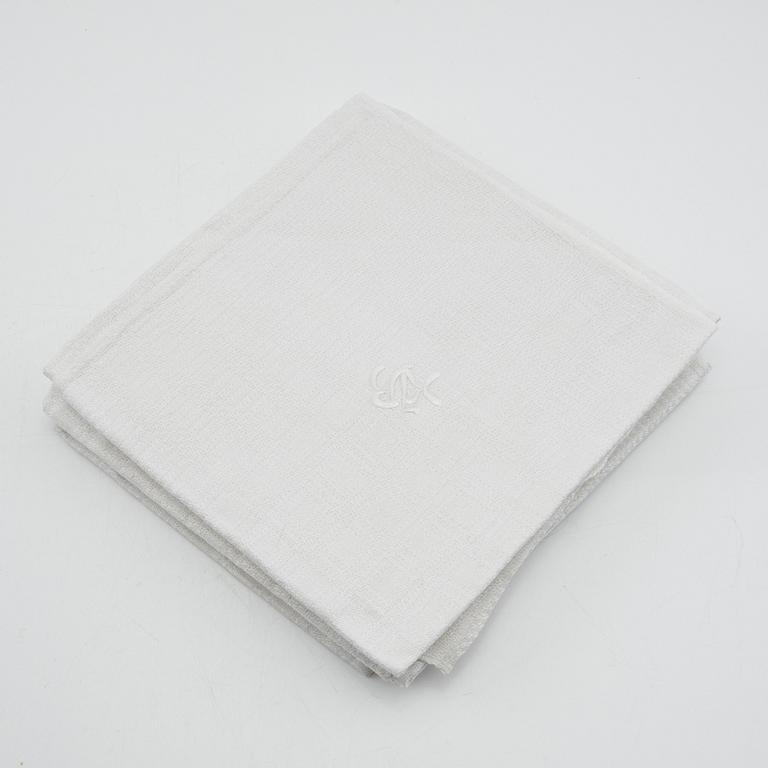 Napkins a total of 73 pcs damask various patterns first half of the 20th century.