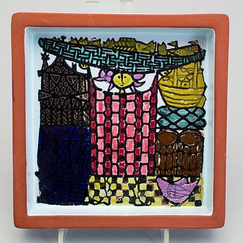 STIG LINDBERG, three "Karneval" faience dishes, Gustavsberg 1950/60s.