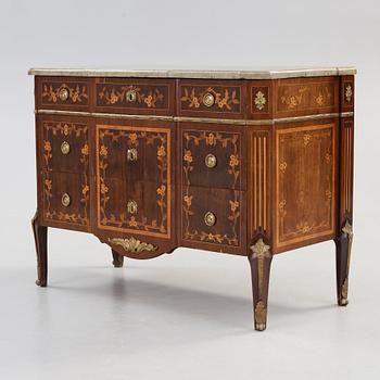 A Gustvian late 18th century commode by N. Korp, not signed.