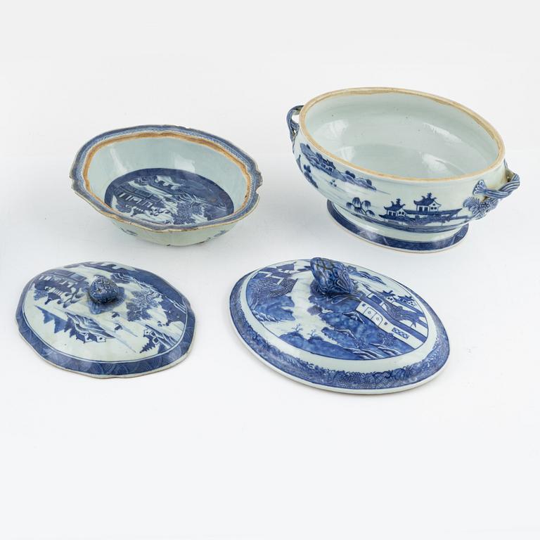 Parts of a dining service, 45 pieces, porcelain, China, mostly Qianlong (1736-95).