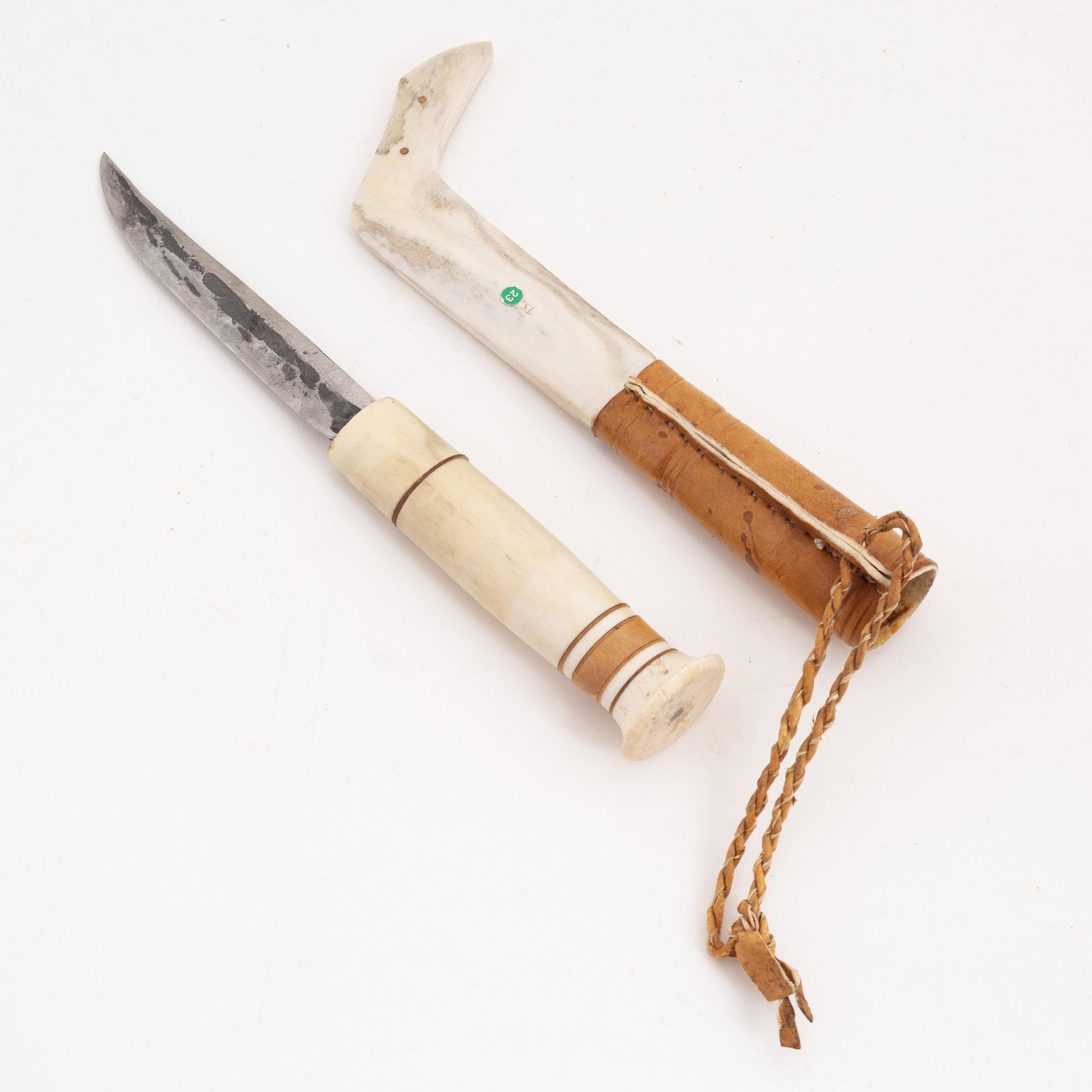 A reindeer horn knife by Thore Sunna, before 1964, signed.
