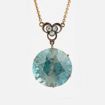 Pendant with large zircon and brilliant cut diamonds, with chain.