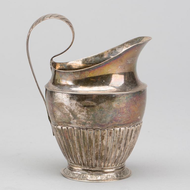 JOHAN SANDSTRÖM gräddkanna silver Enköping 1833 empire.