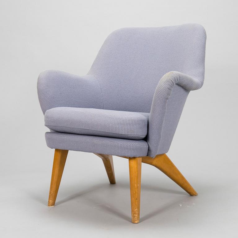 Carl Gustaf Hiort af Ornäs, fåtölj, "Pedro", för Hiort Tuote Puunveisto Oy - Träsnideri Ab, 1900-talets mitt.