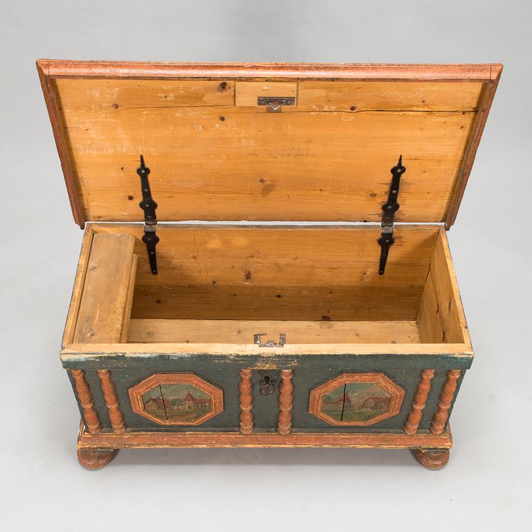An 18th century Baroque style cassone/ chest.