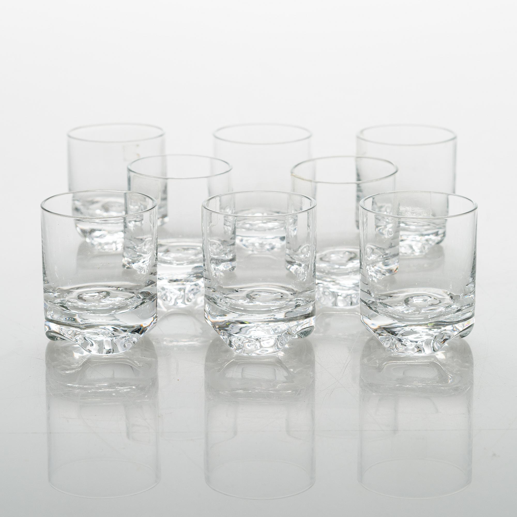 Tapio Wirkkala, snapsglas, 8 st, "Gaissa", Iittala. I två träaskar.