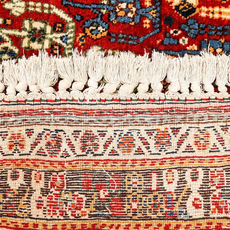 MATTA, Kashgai. Ca 217x128 cm.