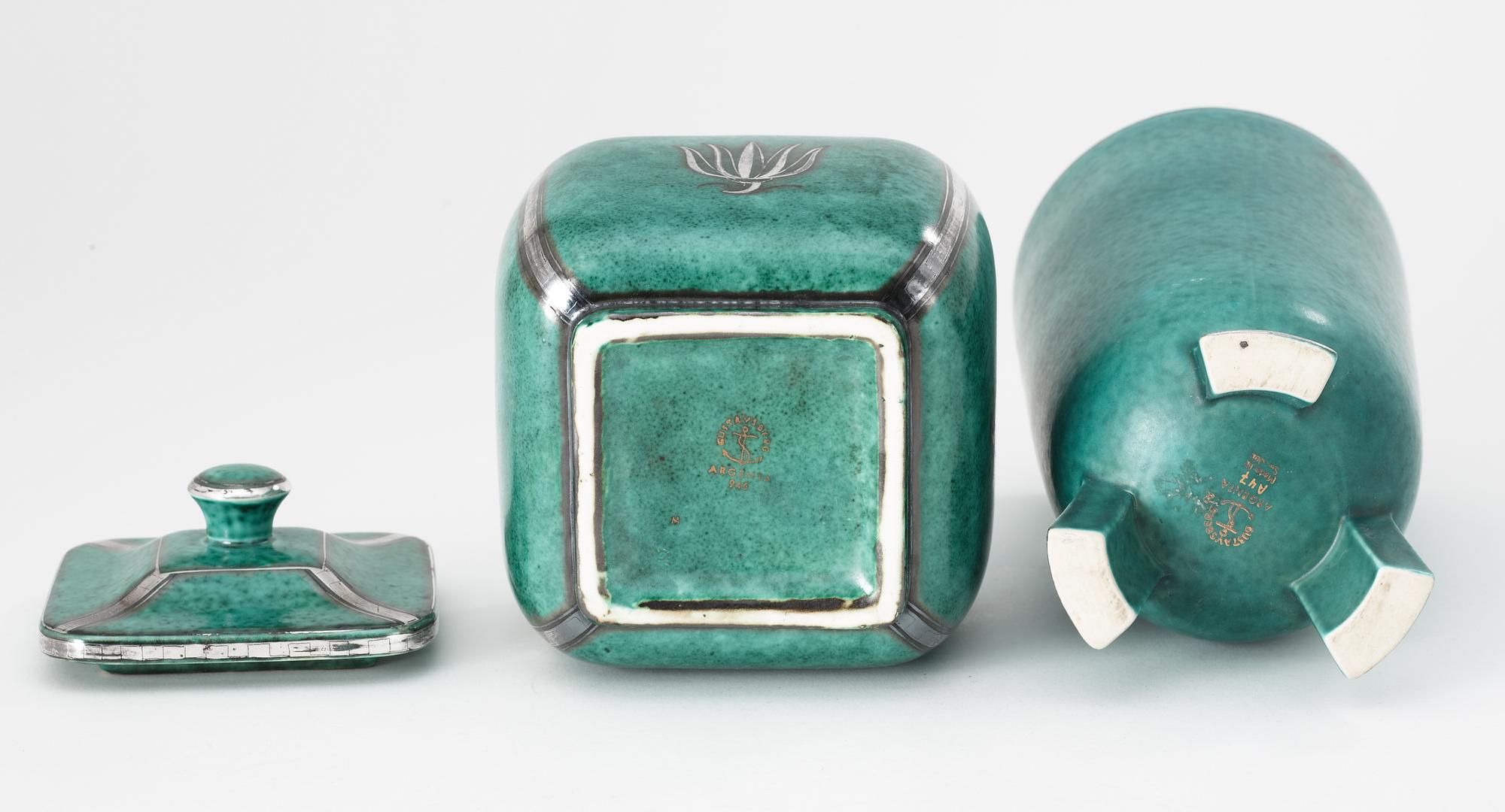 A Wilhelm Kåge 'Argenta' stoneware vase and a tobacco box, Gustavsberg.