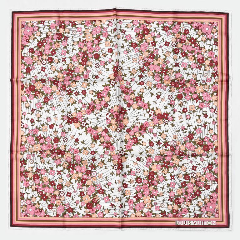 Louis Vuitton, scarf.