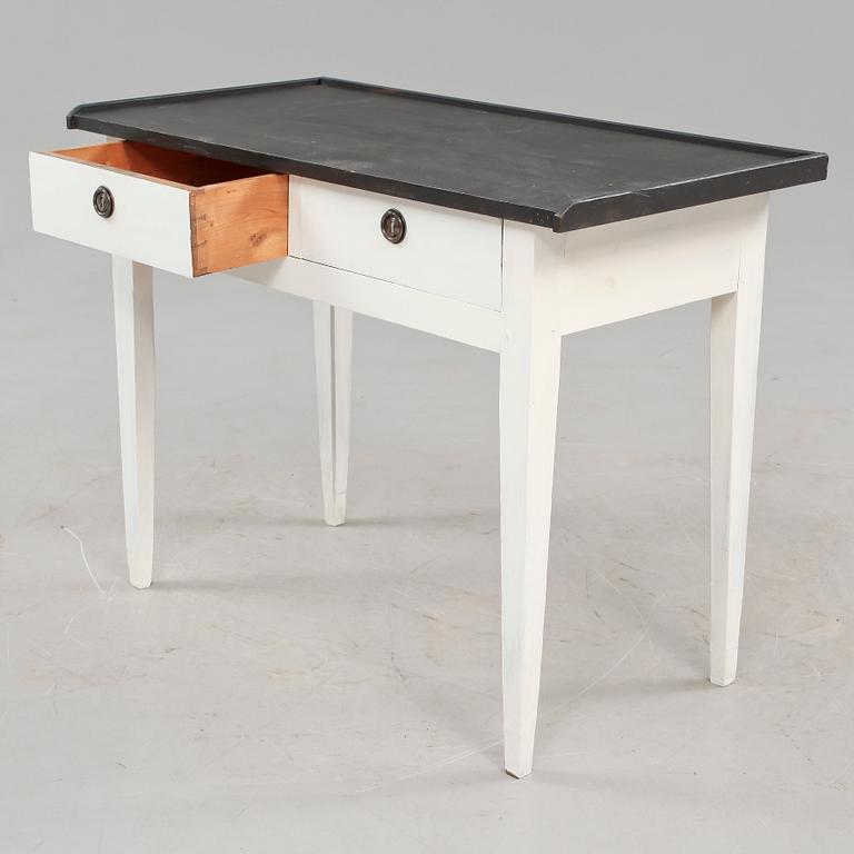 SKRIVBORD, gustaviansk stil, 1900-talets första hälft.