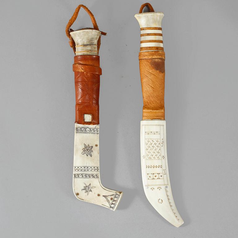 SAMEKNIVAR, 2 st, signerade NG respektive Tornio, 1900-talets andra hälft.