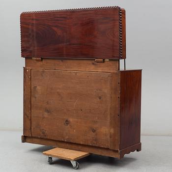 SKÄNK / SERVERINGSBÄNK, Nyrokoko, 1800-talets andra hälft.