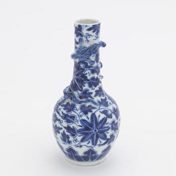 A blue and white vase, 20th century.