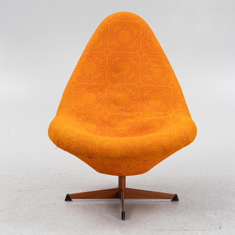 A swivel easy chair from Dahléns 1970s.