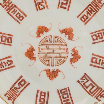 Tallrikar, 2 + 2 st, porslin, Kina, Qingdynastin, 1900-tal.