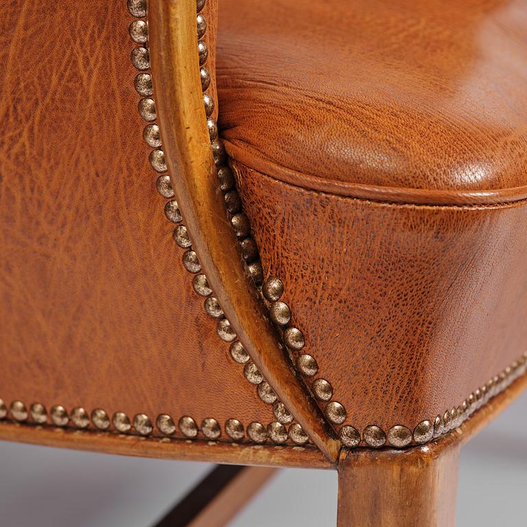 Frits Henningsen, a pair of armchairs, mid-20th century.