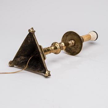 LJUSSTAKE / BORDSLAMPA, brons, barock, 1700-talets början.