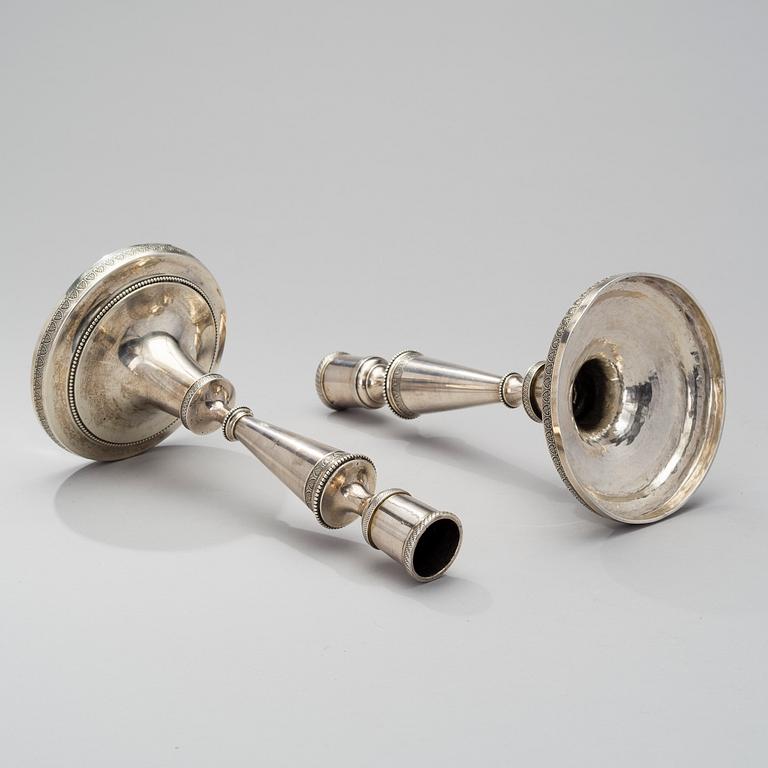LJUSSTAKAR ETT PAR, silver, Madrid 1803, Antonio Goicochea, vikt 868 g.