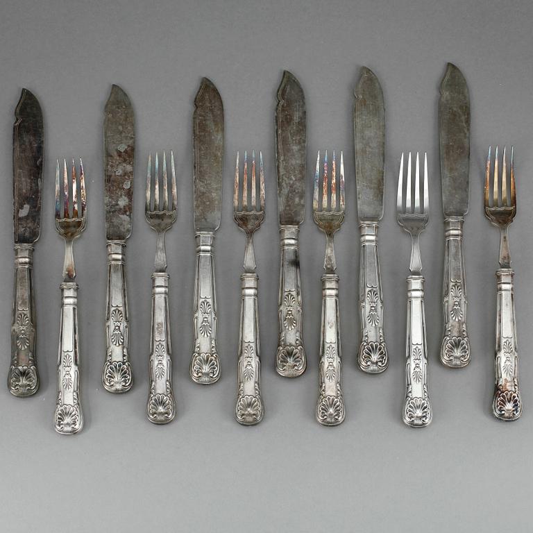SILVERBESTICK, 12 st, trol Harrison Brothers & Howson, Sheffield, 1900-talets första hälft. Total vikt ca 699 gram.