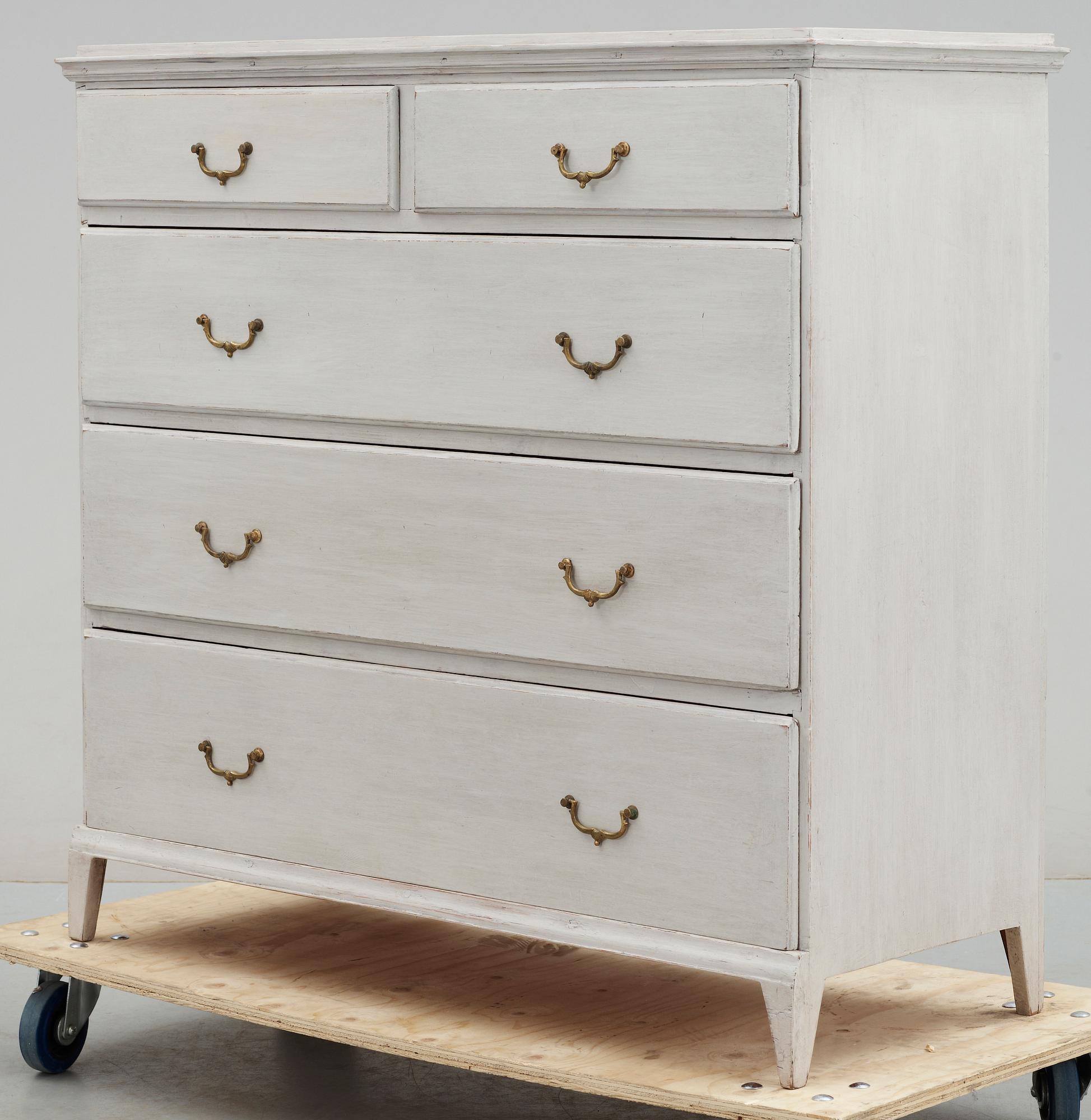 BYRÅ, sengustaviansk stil, 1800-talets andra hälft.