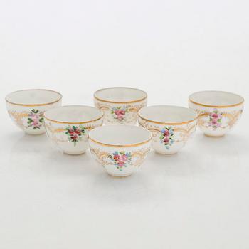 Kuznetsov, mokkakuppeja, 6 kpl, posliini, filigraanihopea, Venäjä 1889 - 1917.