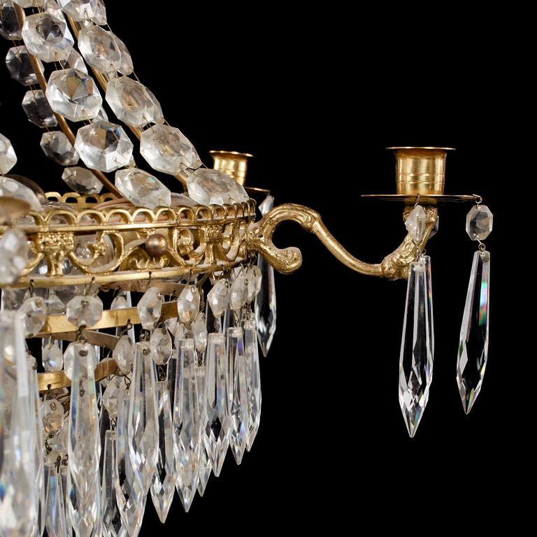 LJUSKRONA, gustaviansk stil, 1900-talets andra hälft. Höjd 60 cm.