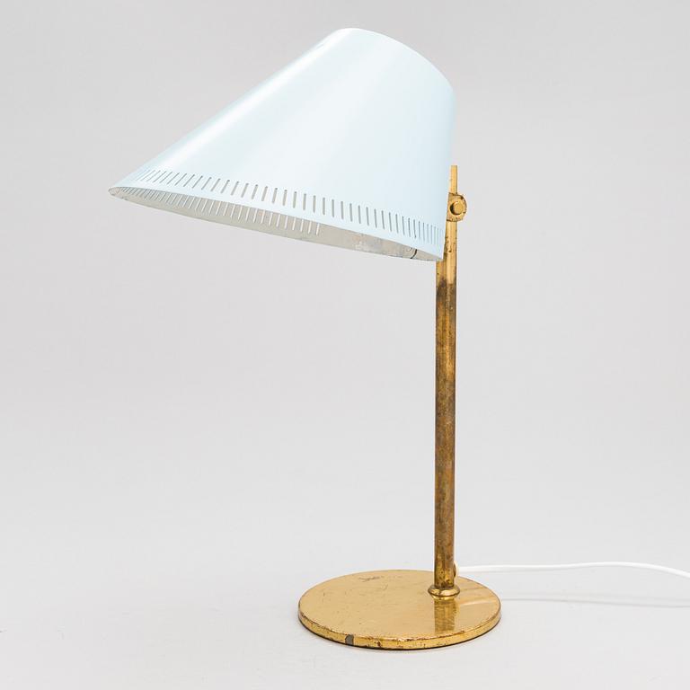 Paavo Tynell, A mid-20th-century table lamp '9227' for Taito/Idman, Finland.