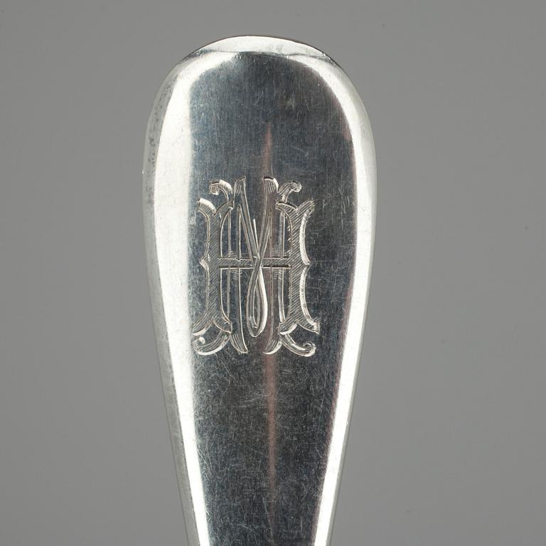 SKEDAR, 6 st, silver, mästarstämplar MK, S:t Petersburg 1884, Ryssland. Vikt tot. 480 g.