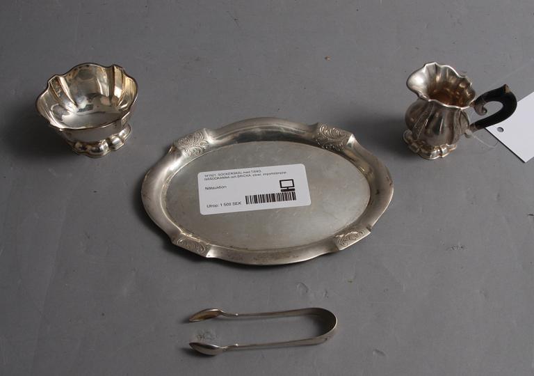 SOCKERSKÅL med TÅNG, GRÄDDKANNA och BRICKA, silver, importstämplar.