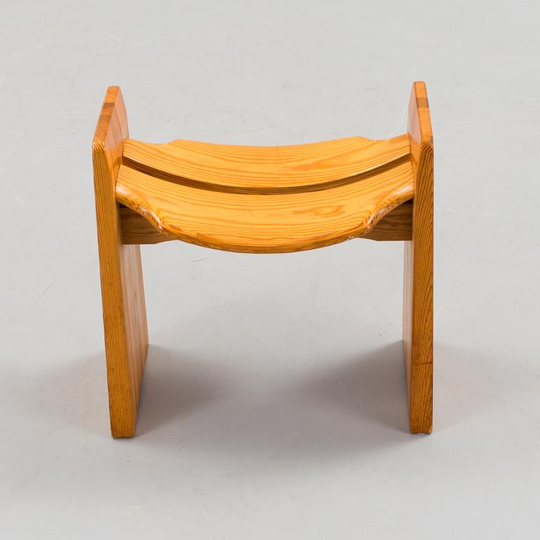 GILBERT MARKLUND, pall, Flarkens snickeri AB, formgiven 1969.