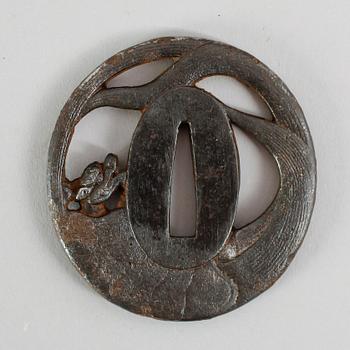TSUBA, järn, Japan, 1800-tal.