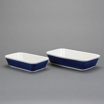 SERVIS, porslin, 51 delar, "Koka Blå", Hertha Bengtsson, Rörstrand, i produktion 1956-1988.