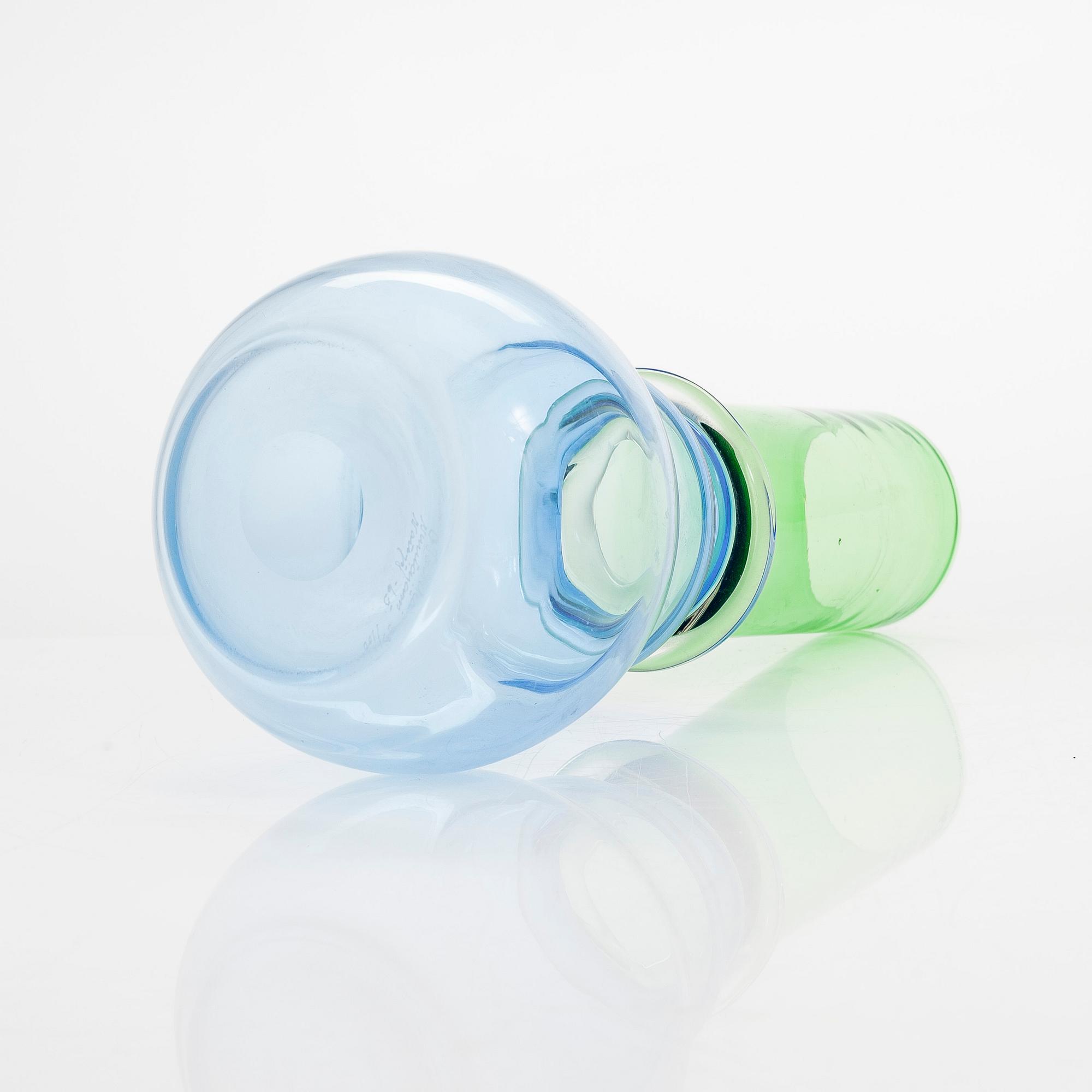 Oiva Toikka, vas, OT 13, signerad O.Toikka Nuutajärvi Notsjö -65, 33/100.