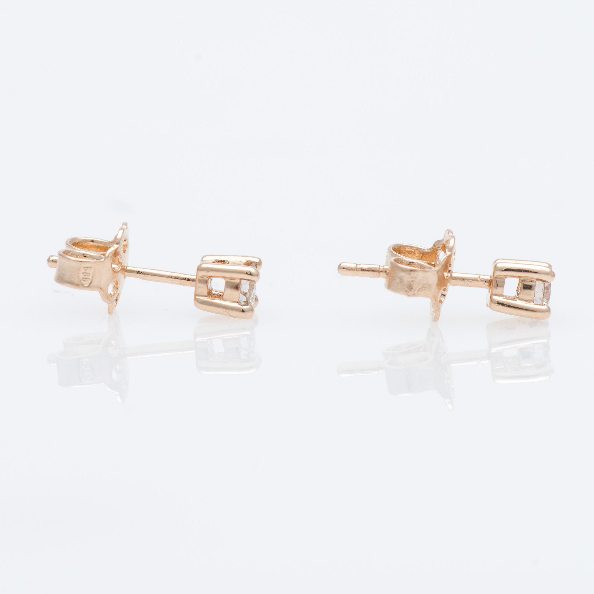 ÖRHÄNGEN, briljantslipade diamanter, 14K guld.