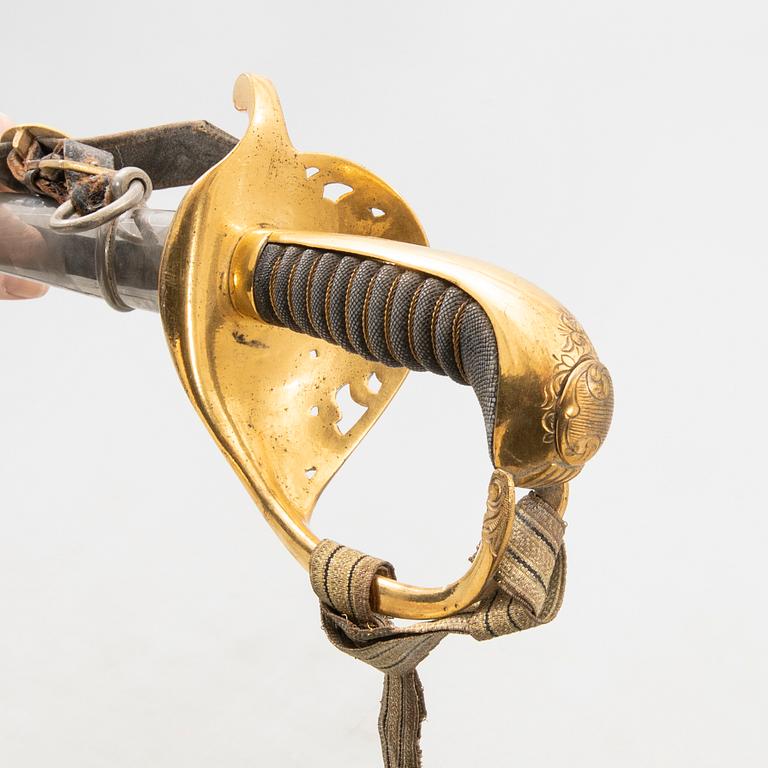 Sabel svensk, m/1859 för infanteriofficer, med balja.