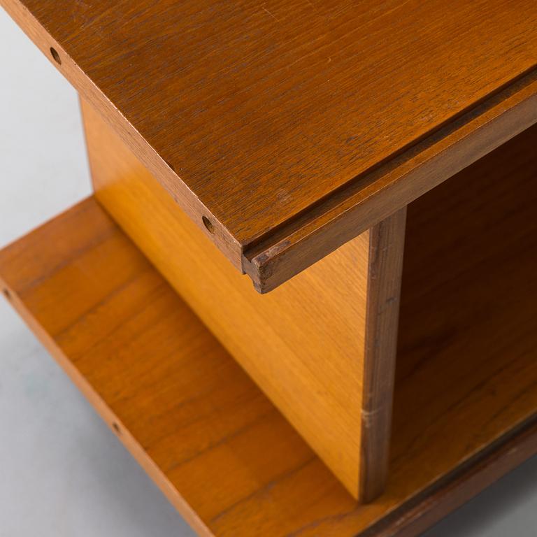 Ilmari Tapiovaara, kirjahylly, "Pala" valmistaja Asko 1900-luvun puoliväli.