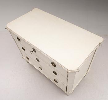 BYRÅ, gustaviansk stil, 1800-talets första hälft.