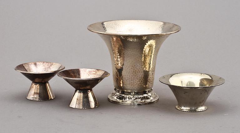 PARTI SILVER, 4 delar, bl. a. C.A. Kjernås, Göteborg, 1950.