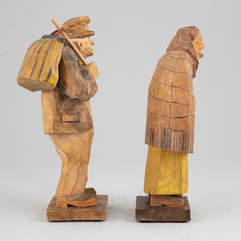 Emil Janel, sculptures. A pair. Signed. Wood, height 26 cm and 24.5 cm.