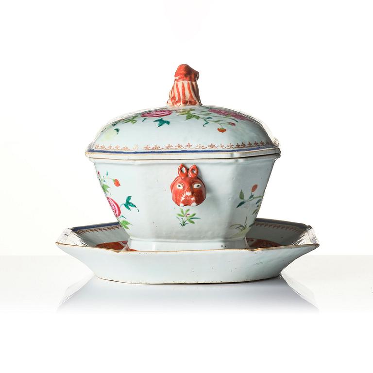 A famille rose tureen with cover and a serving dish, Qing dynasty, Qianlong (1736-95).
