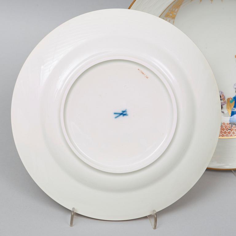 A Meissen 'Arabian Nights' dinner service, 20th Century. (44 pieces).