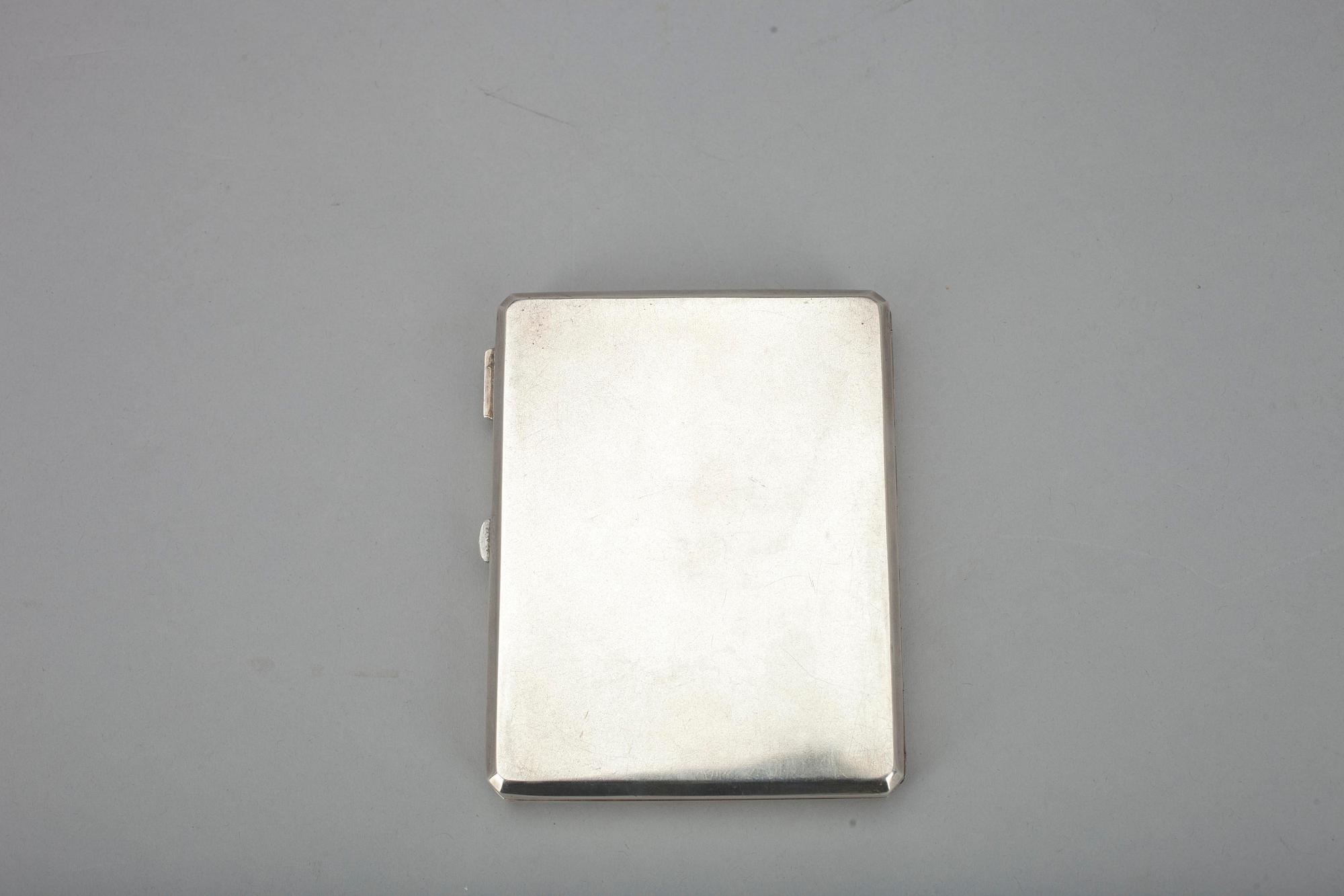 CIGARETTETUI, silver, 1930-tal. Vikt 165 g.