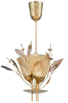 89. Paavo Tynell, A THREE-LIGHT CEILING LAMP.