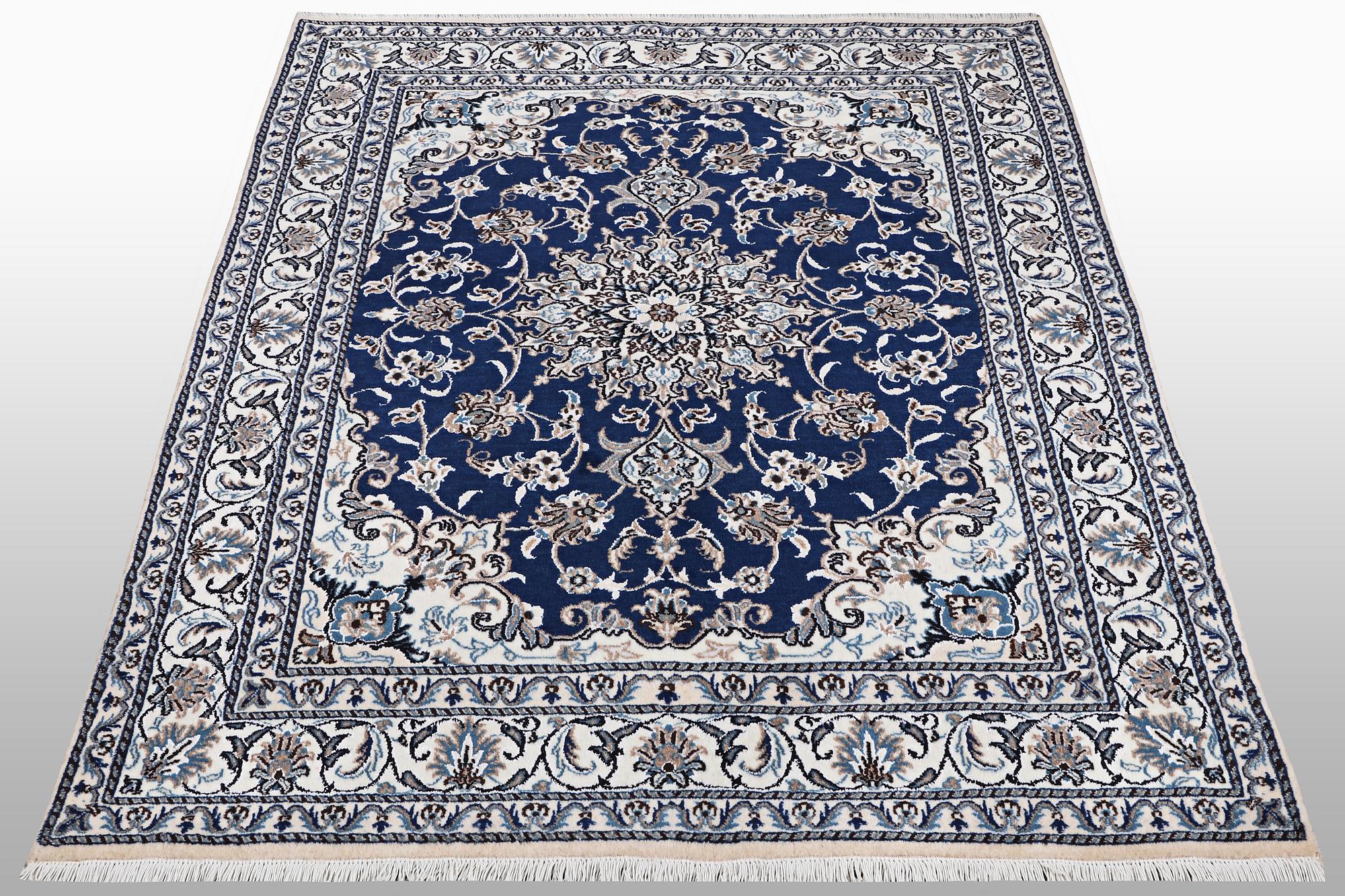 A carpet, Nain, part silk, ca 202 x 148 cm.