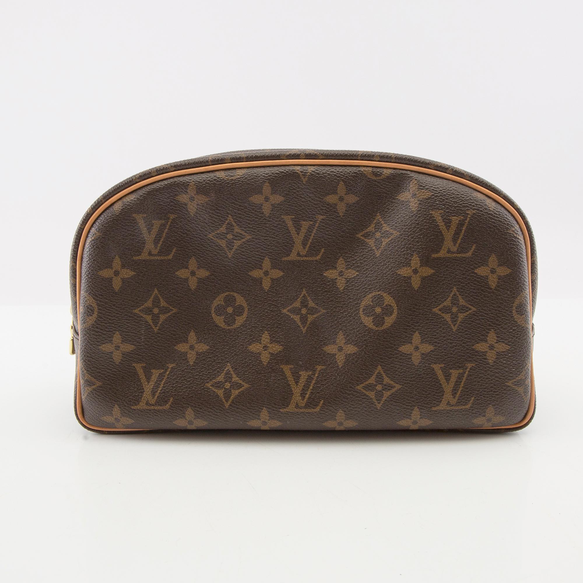Louis Vuitton, toiletry bag "Toiletry bag 25", France 2011.