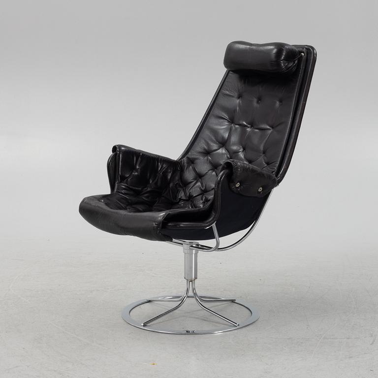 Bruno Mathsson, a Jetson swivel easy chair.