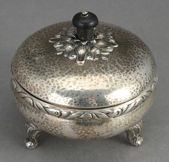 SKÅL MED LOCK, silver, Stockholm 1922. Vikt 213 g.