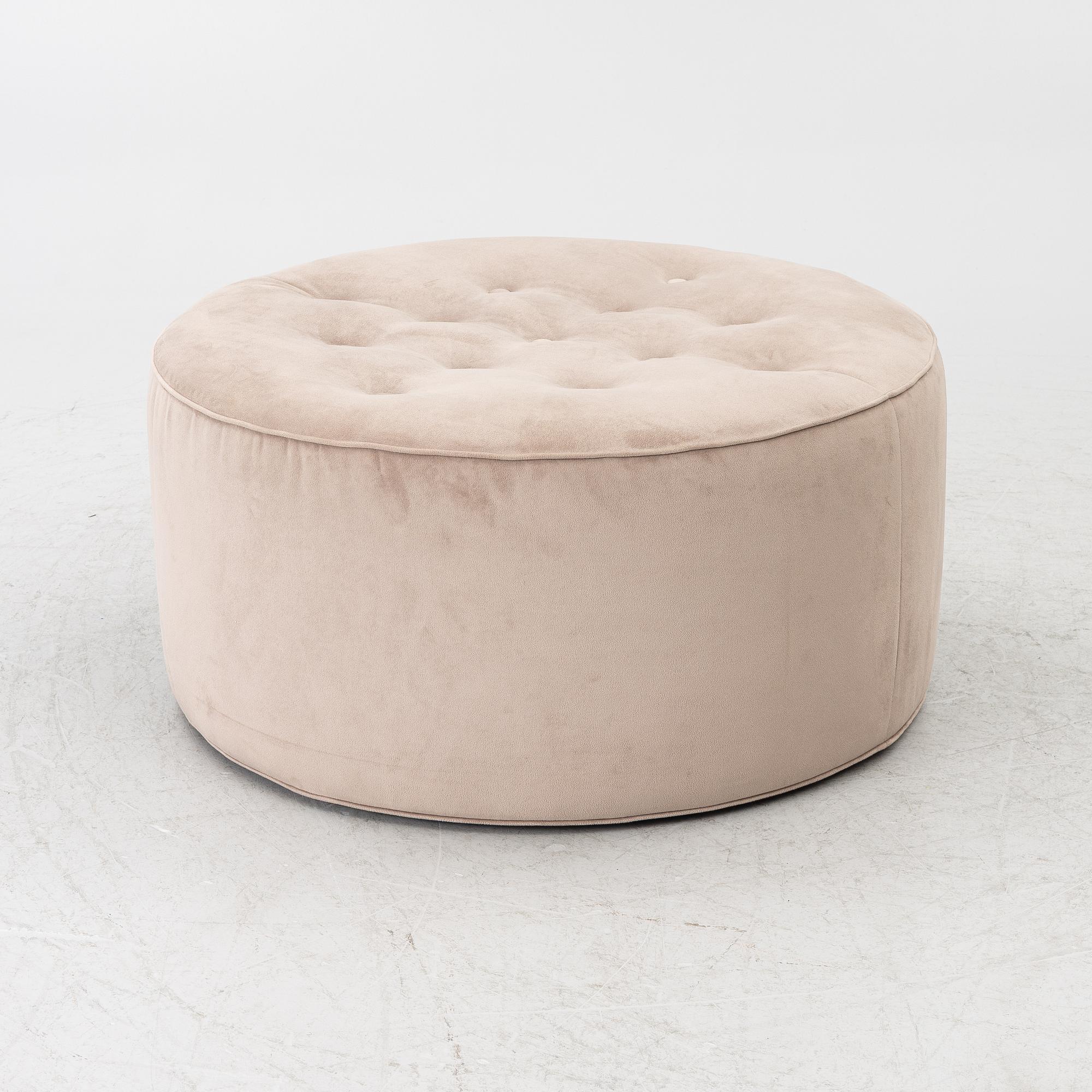 Sittpuff, "Grace", Layered, 2010.